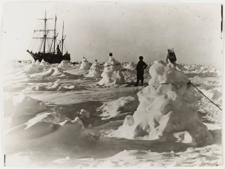 Frank_Hurley_antarctica_Shackleton_south_pole_3
