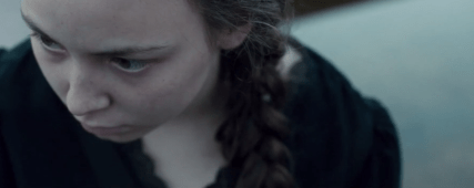 Juxtapose Elle in long shot with Elle in close up2